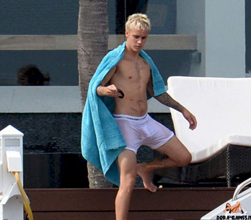 Justin Bieber Caught Sucking Odell Beckham Jr.'s Cock.