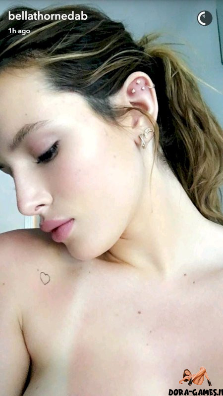 Thorne pics nude bella leaked Bella Thorne